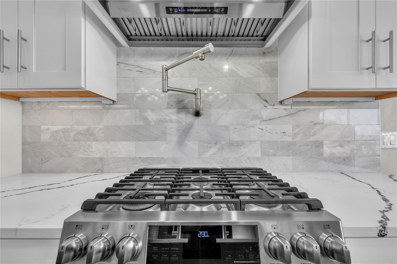 Image 36 of 100 For 3708 Peace River Drive