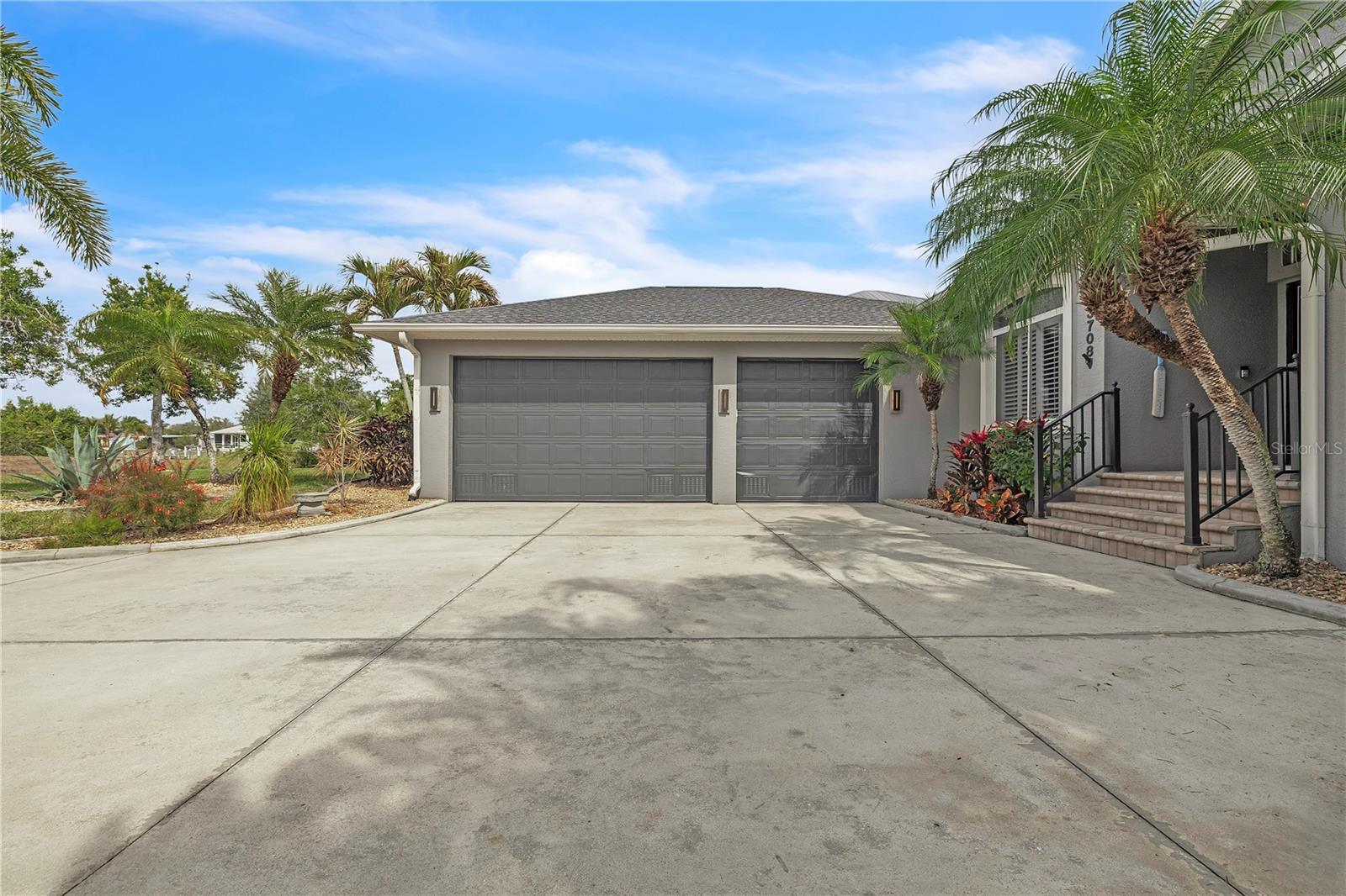 Image 9 of 100 For 3708 Peace River Drive