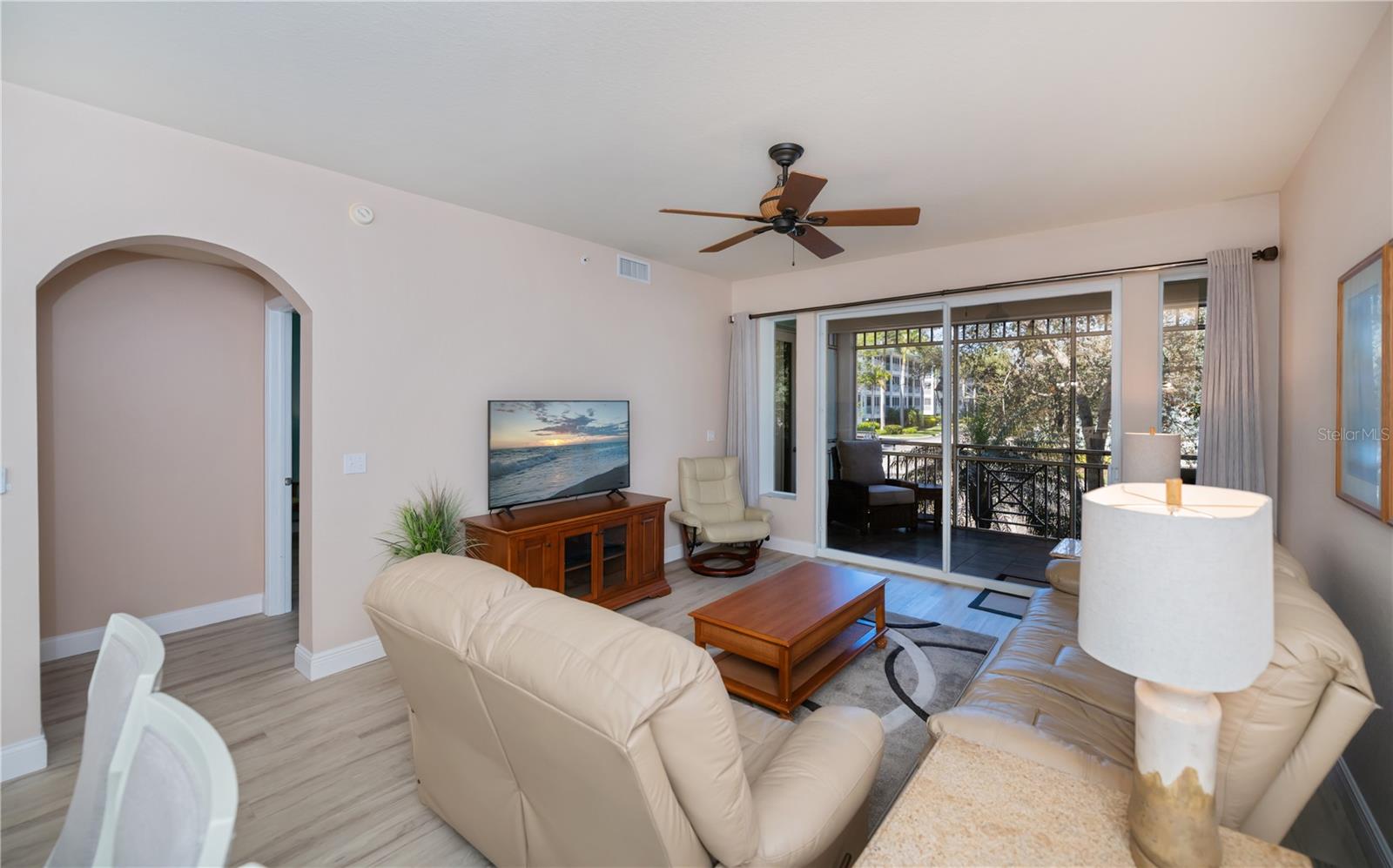 Image 29 of 76 For 5115 Melbourne Street A103