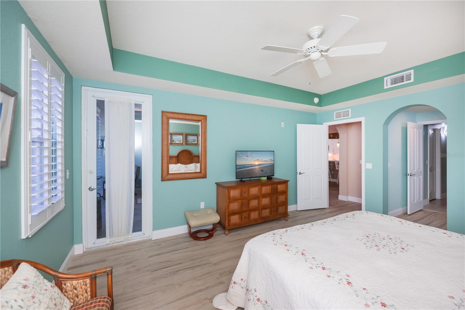 Image 32 of 76 For 5115 Melbourne Street A103