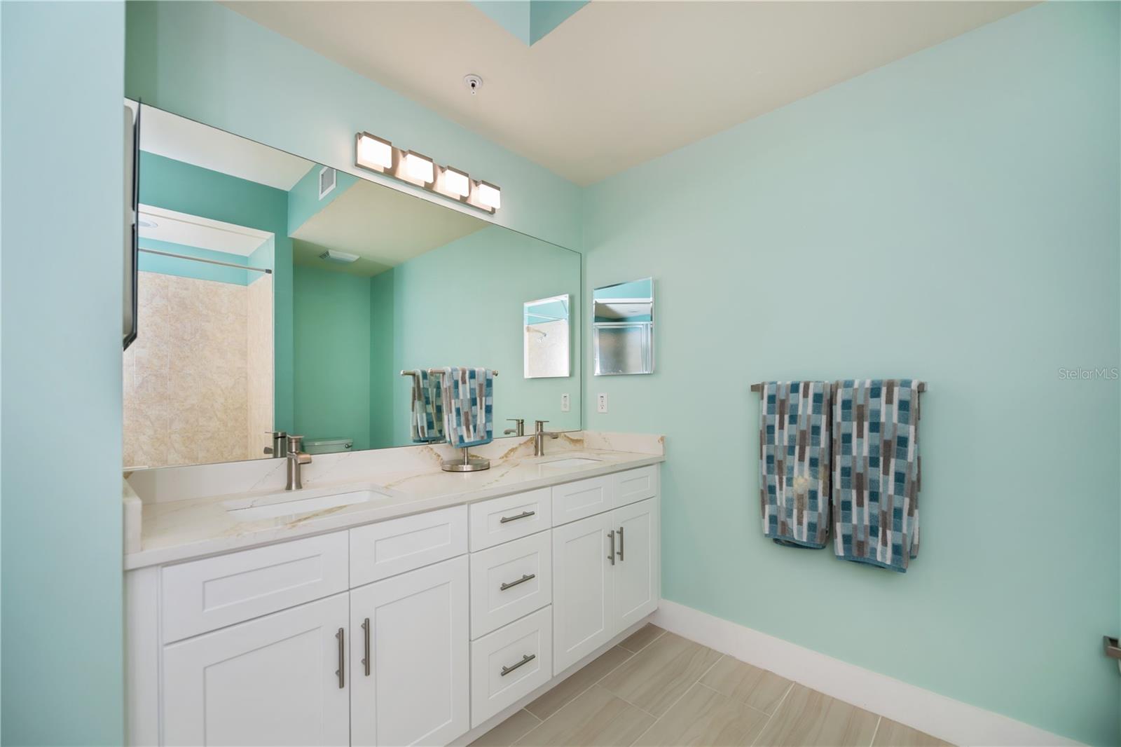 Image 36 of 76 For 5115 Melbourne Street A103