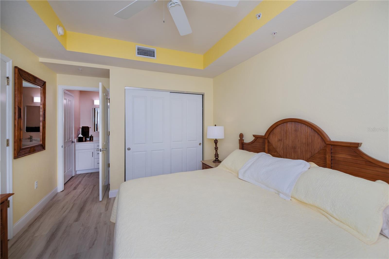 Image 44 of 76 For 5115 Melbourne Street A103