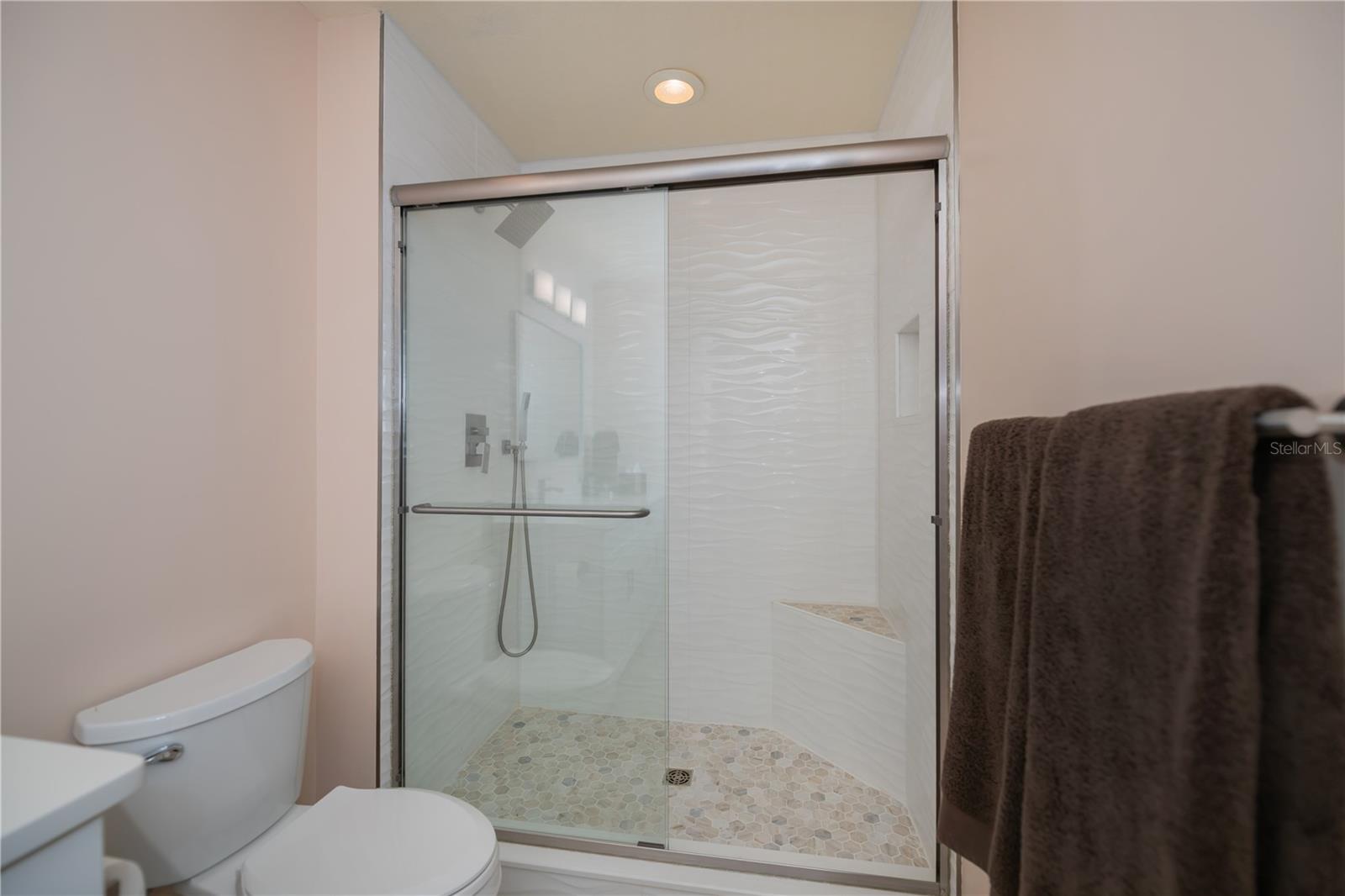 Image 46 of 76 For 5115 Melbourne Street A103