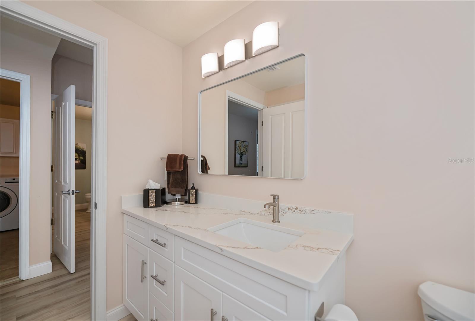 Image 47 of 76 For 5115 Melbourne Street A103