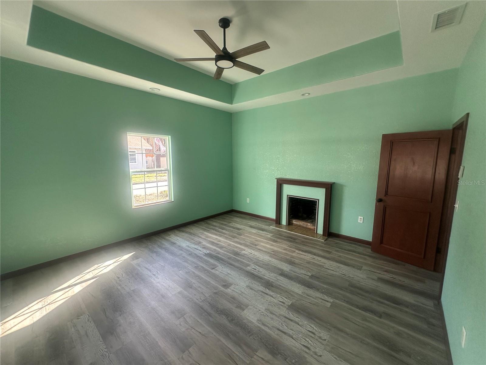 Image 11 of 37 For 503 Polk Avenue