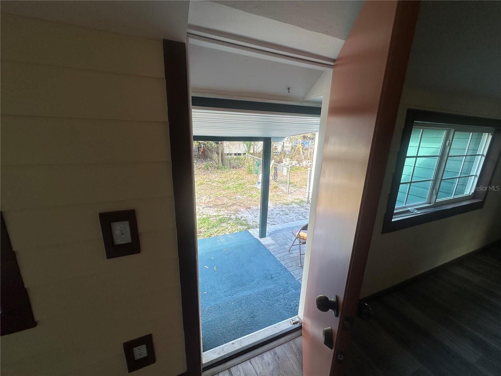 Image 22 of 37 For 503 Polk Avenue