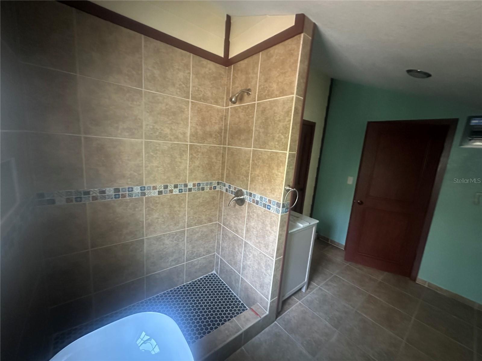 Image 29 of 37 For 503 Polk Avenue