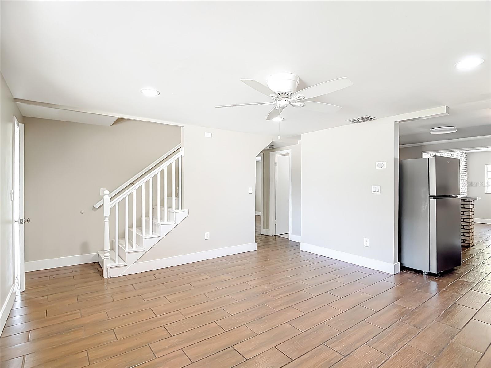 Image 10 of 45 For 108 Avenue A Wahneta E A