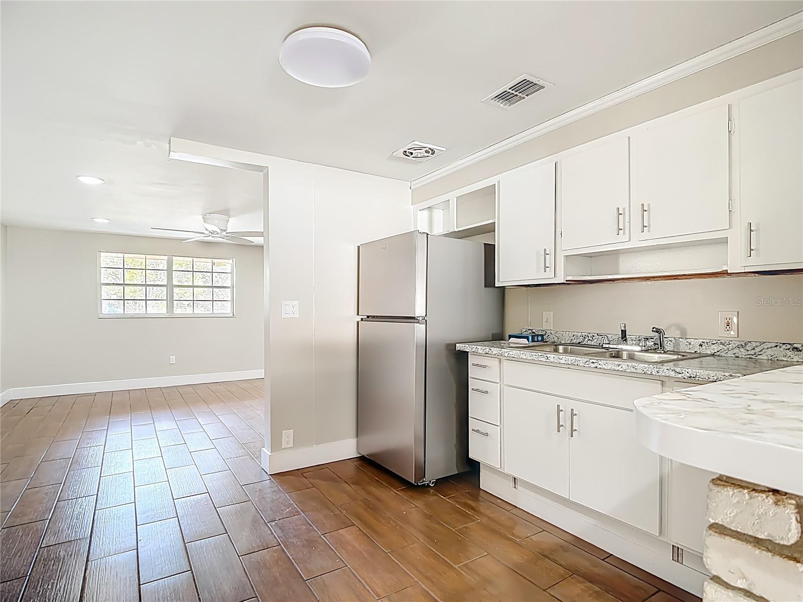 Image 12 of 45 For 108 Avenue A Wahneta E A