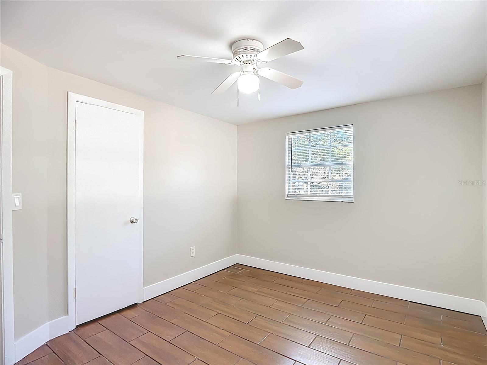 Image 26 of 45 For 108 Avenue A Wahneta E A