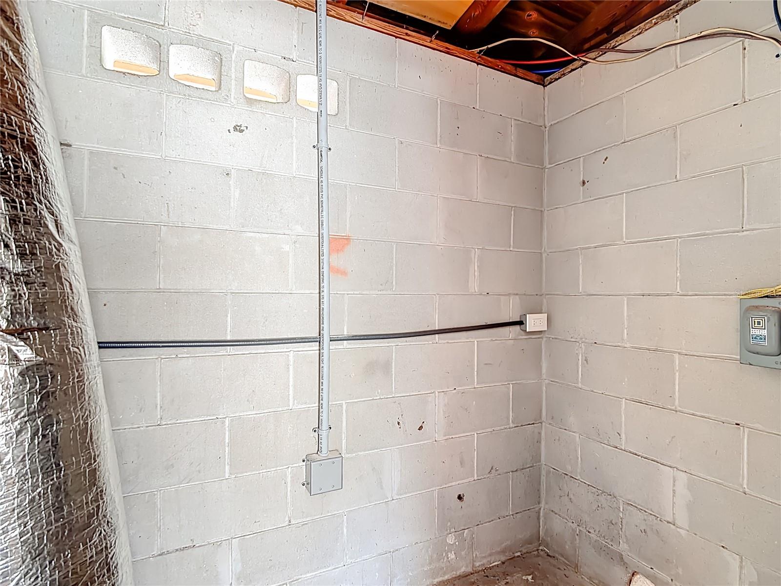 Image 36 of 45 For 108 Avenue A Wahneta E A