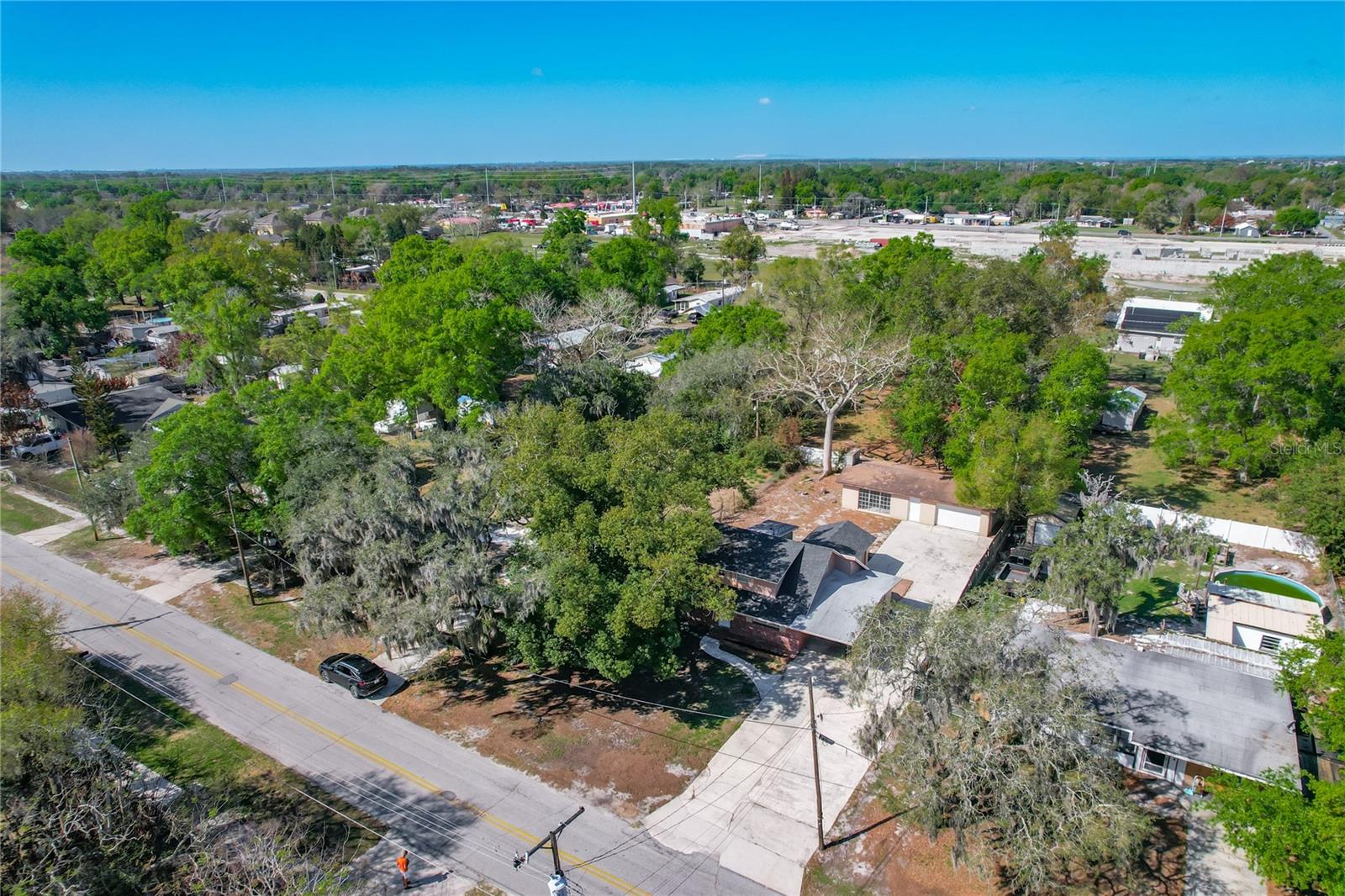 Image 4 of 45 For 108 Avenue A Wahneta E A