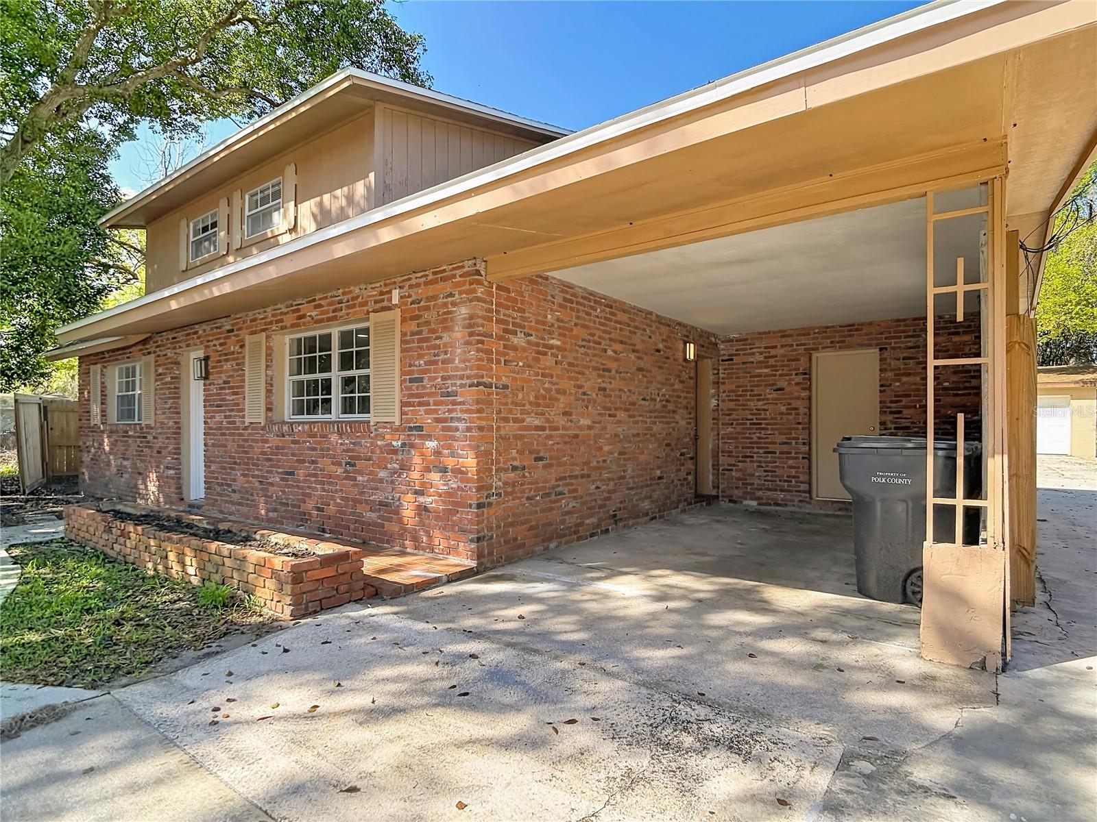 Image 7 of 45 For 108 Avenue A Wahneta E A