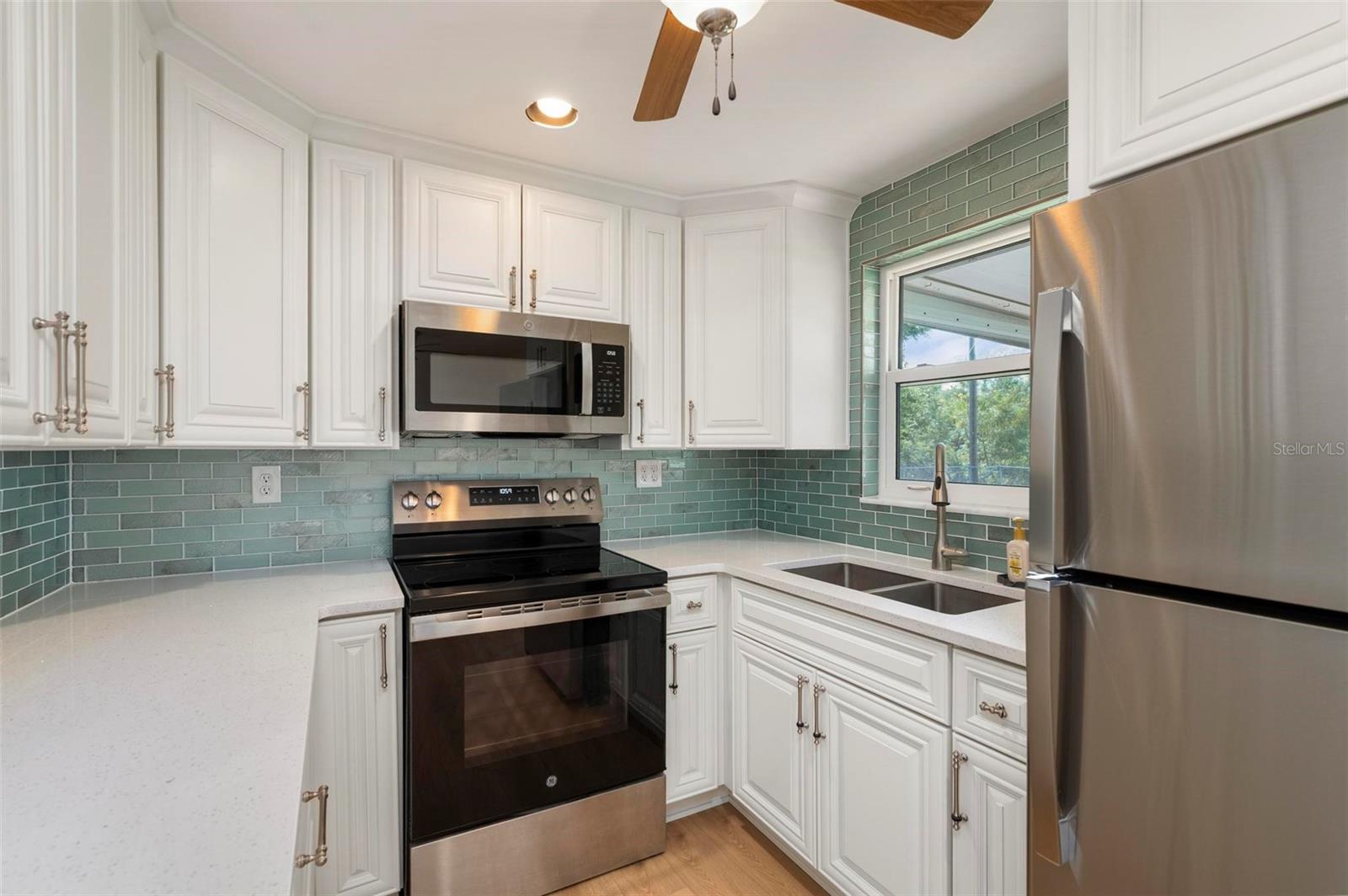 Image 14 of 90 For 721 Pompano Terrace