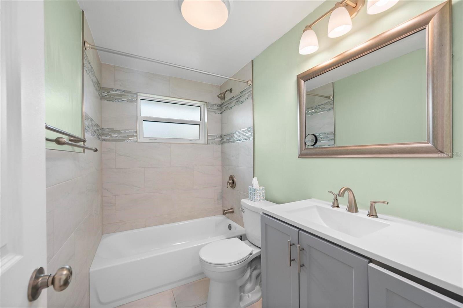 Image 21 of 90 For 721 Pompano Terrace