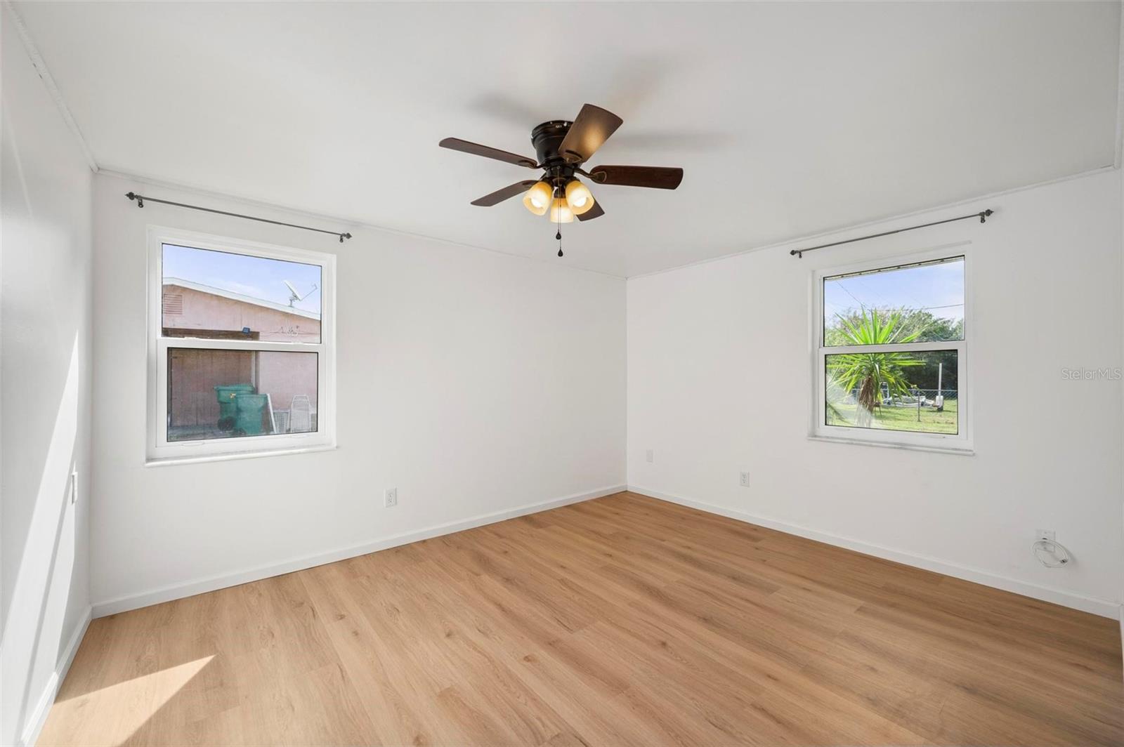 Image 23 of 90 For 721 Pompano Terrace