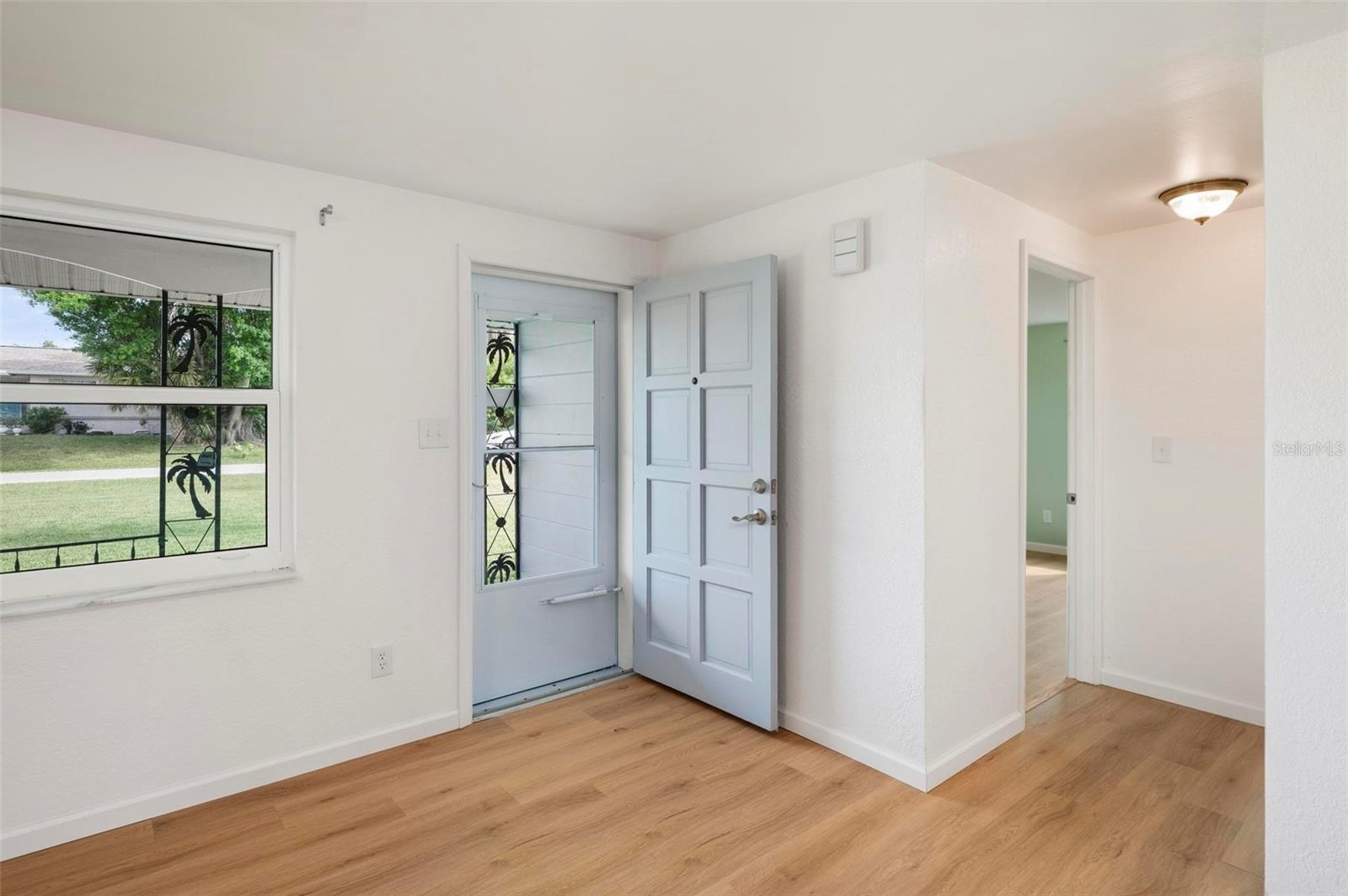 Image 4 of 90 For 721 Pompano Terrace