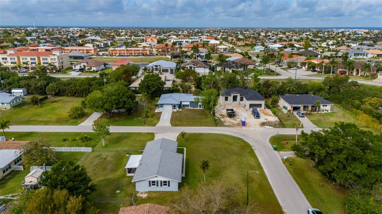 Image 59 of 90 For 721 Pompano Terrace