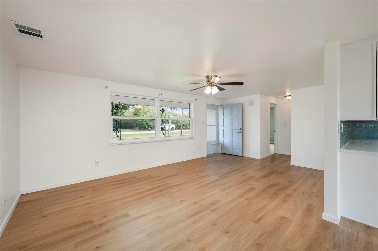 Image 7 of 90 For 721 Pompano Terrace