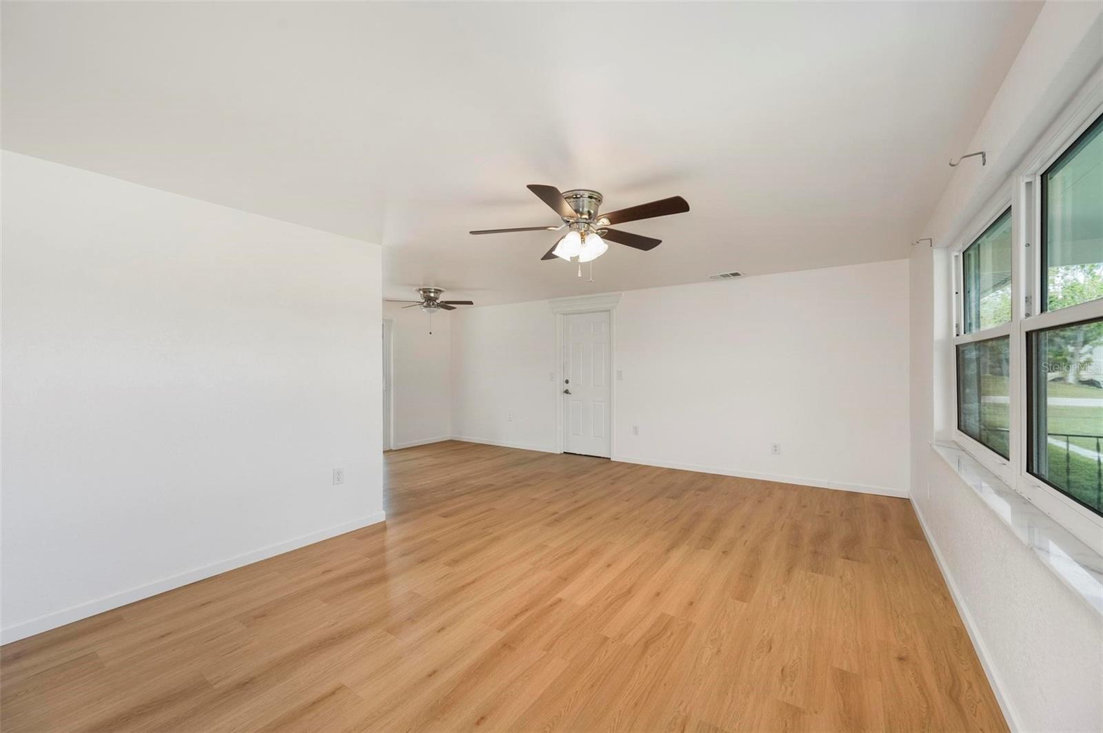 Image 8 of 90 For 721 Pompano Terrace