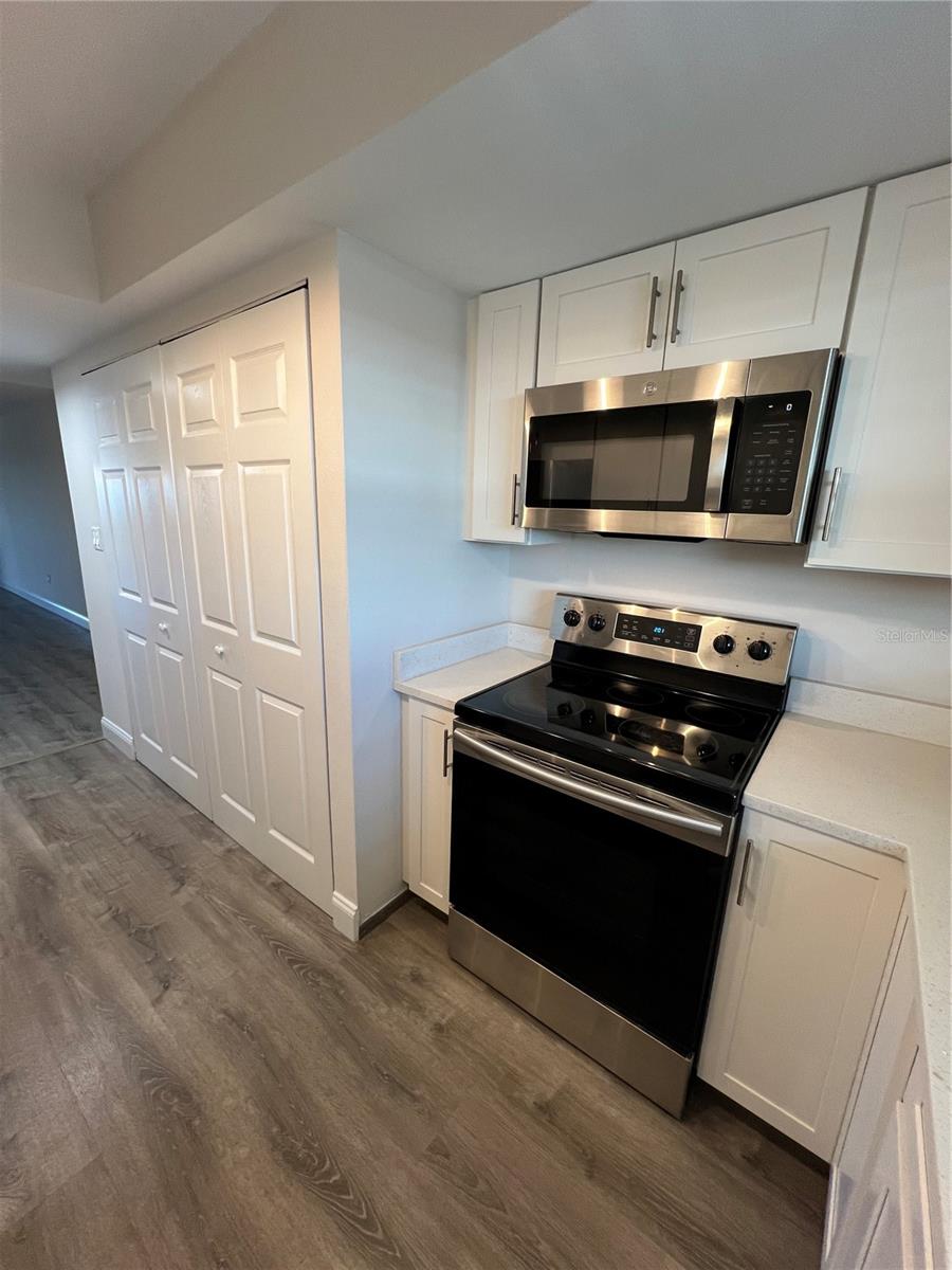 Image 6 of 23 For 14459 River Beach Drive B-210