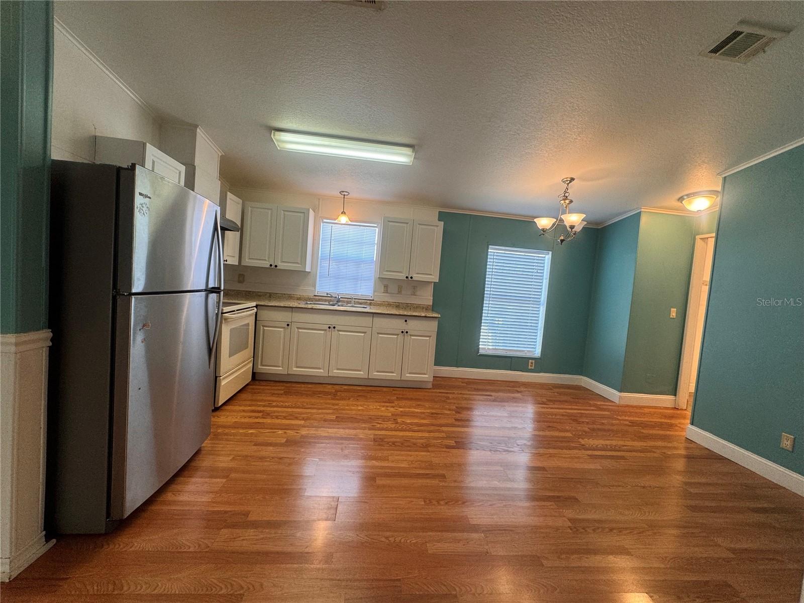 Image 16 of 38 For 1226 8th Avenue