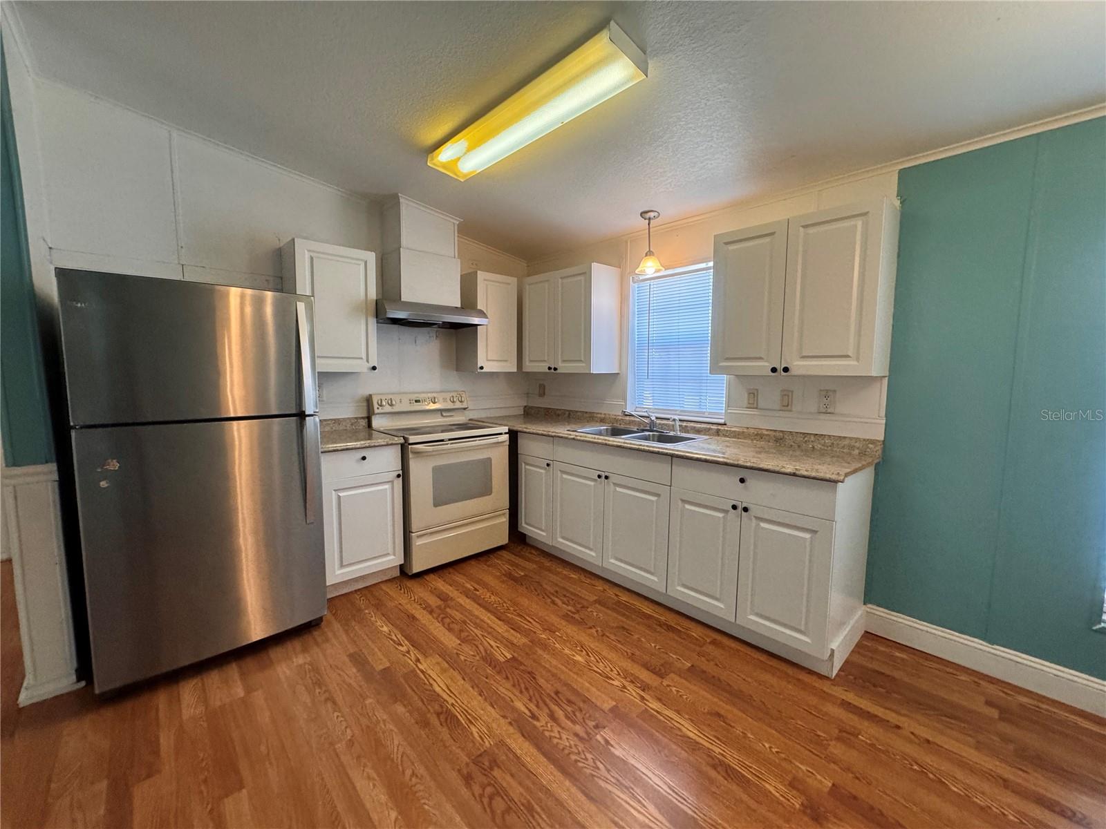 Image 2 of 38 For 1226 8th Avenue