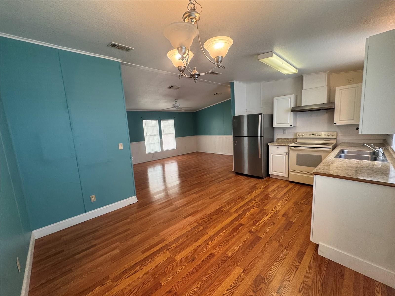 Image 20 of 38 For 1226 8th Avenue