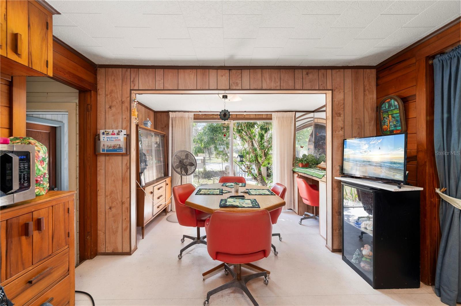 Image 13 of 39 For 7754 Riverside Drive