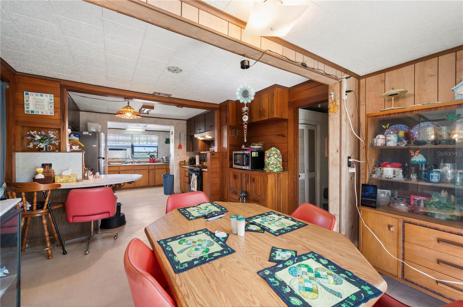 Image 14 of 39 For 7754 Riverside Drive