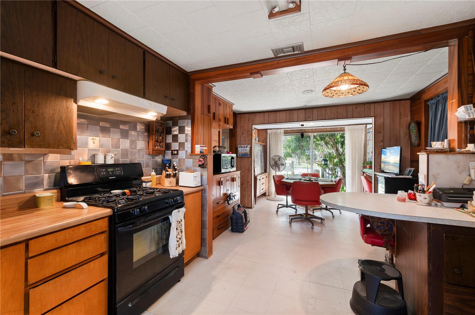 Image 16 of 39 For 7754 Riverside Drive