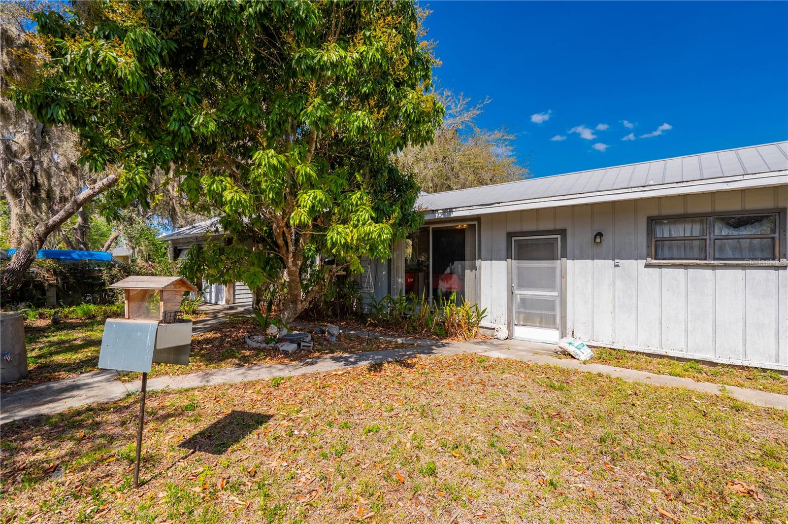 Image 7 of 39 For 7754 Riverside Drive