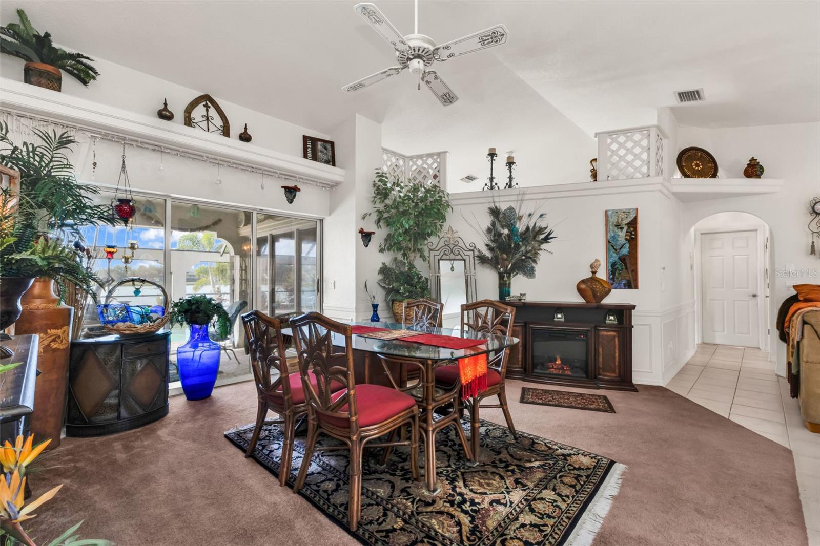 Image 10 of 39 For 23439 Freeport Avenue