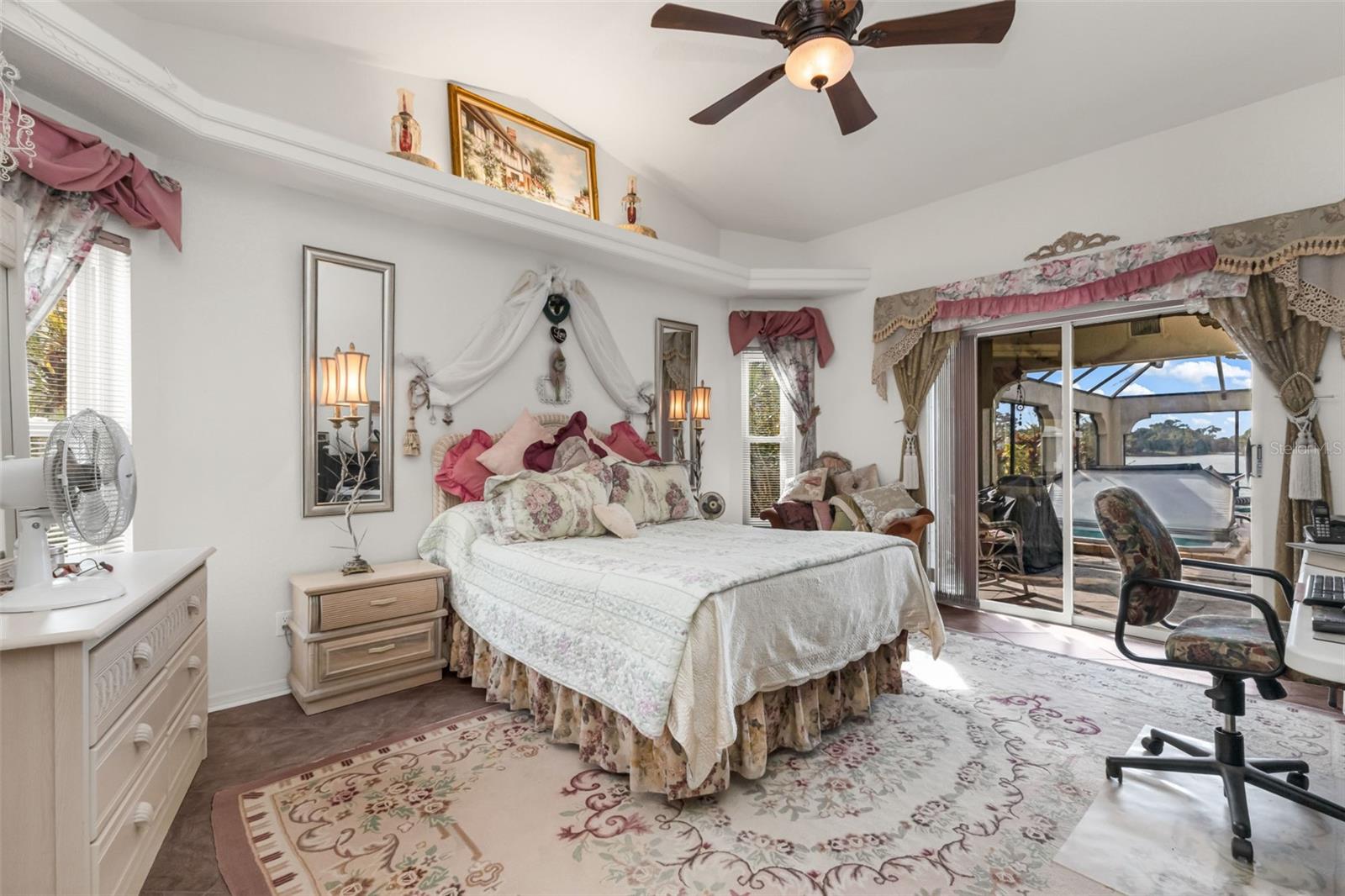 Image 19 of 39 For 23439 Freeport Avenue