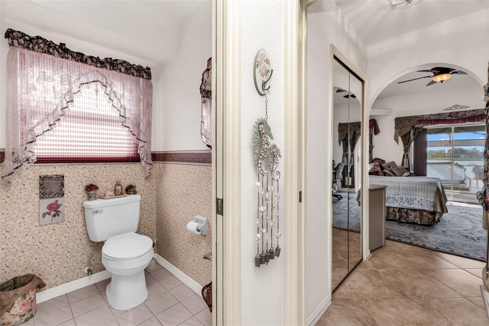 Image 20 of 39 For 23439 Freeport Avenue