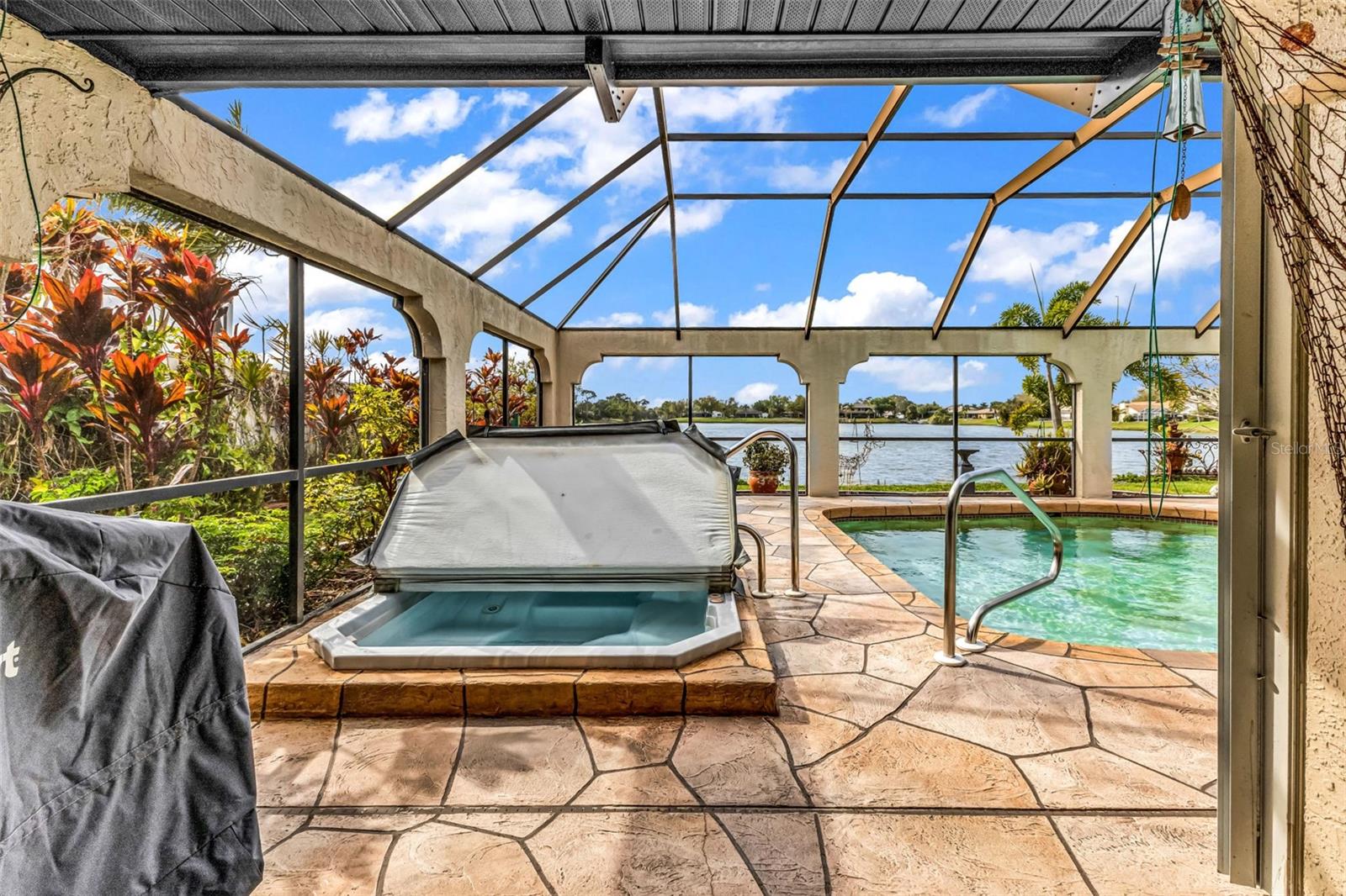 Image 31 of 39 For 23439 Freeport Avenue