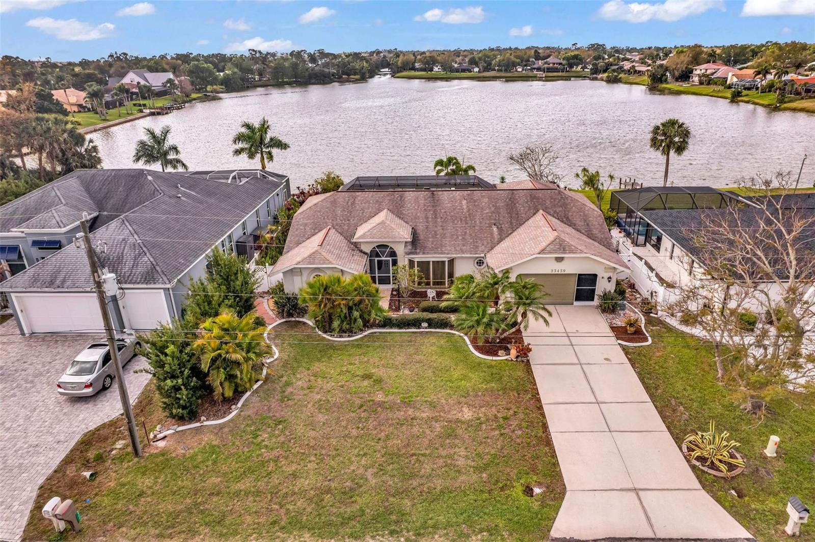 Image 35 of 39 For 23439 Freeport Avenue