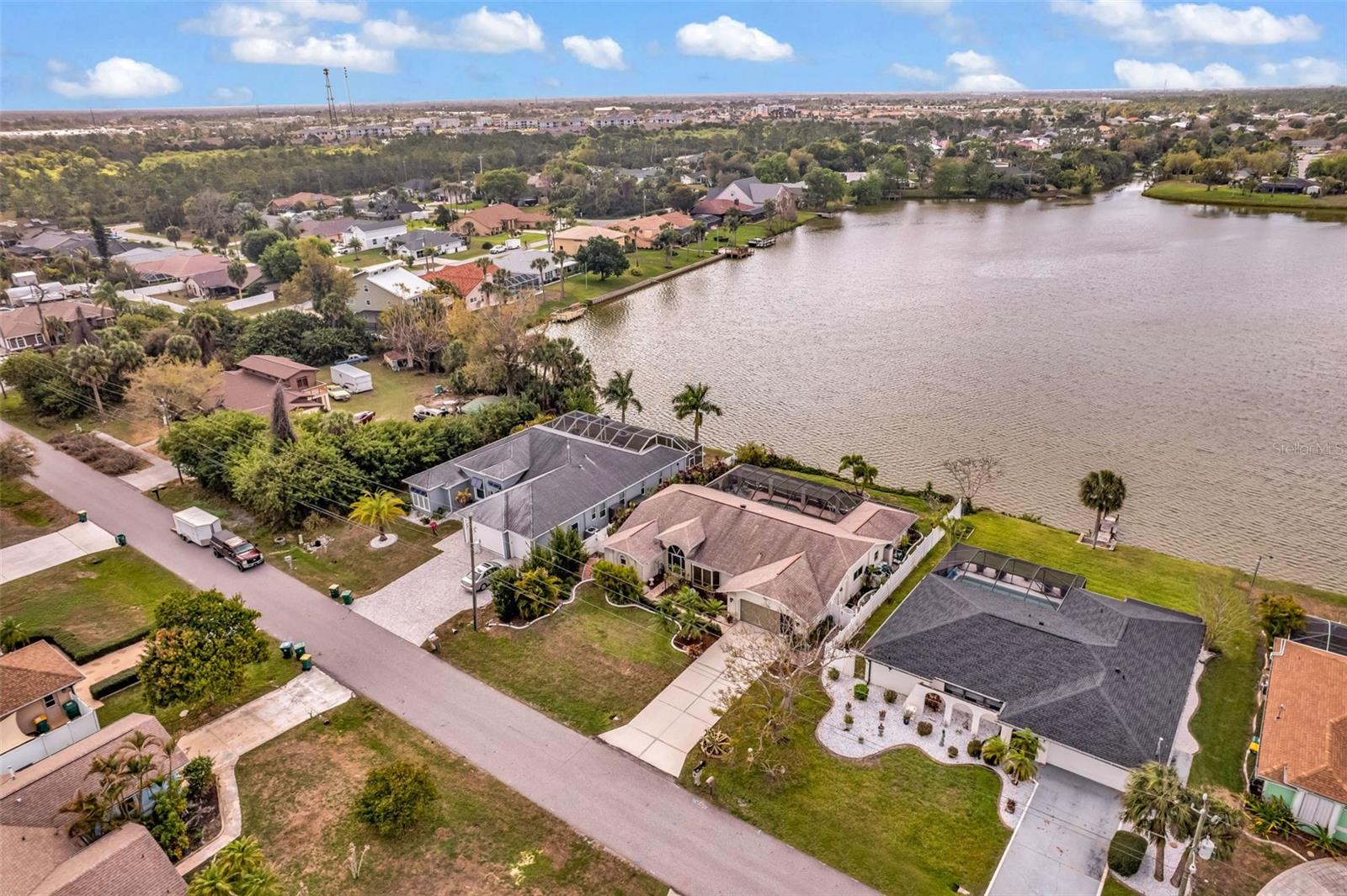 Image 37 of 39 For 23439 Freeport Avenue