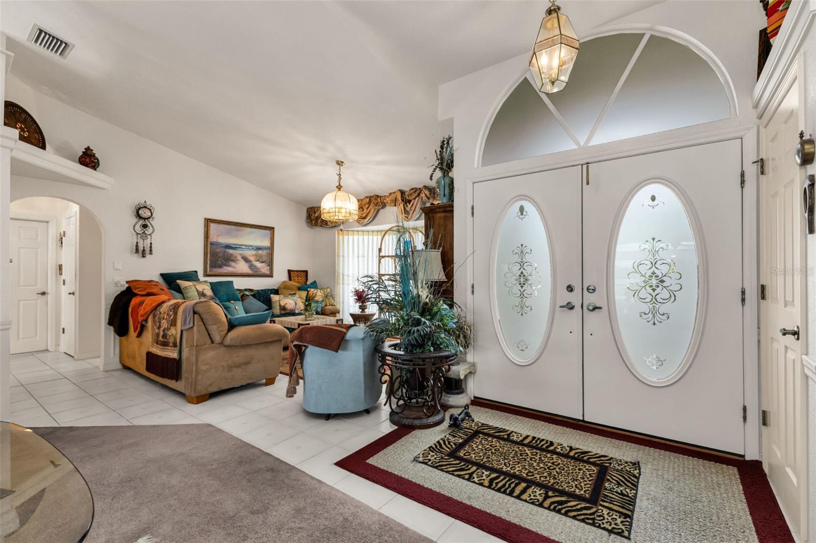 Image 6 of 39 For 23439 Freeport Avenue