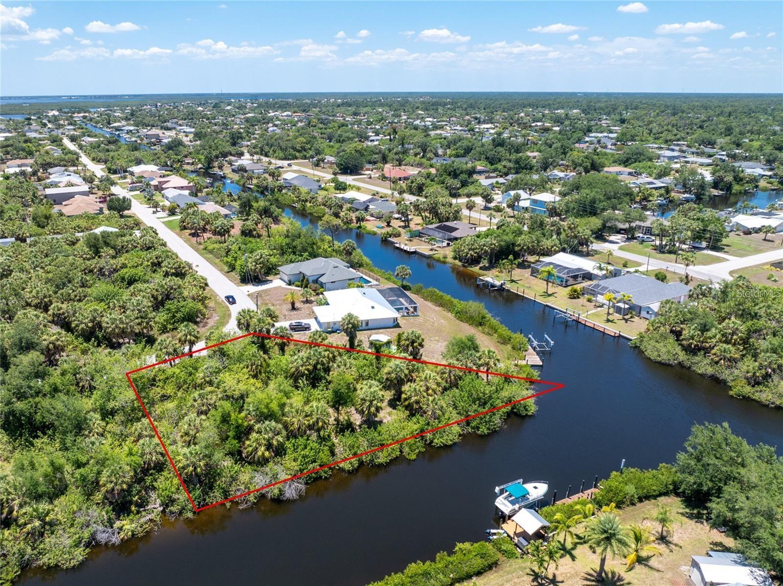 Image 5 of 10 For 18622 Van Nuys Circle