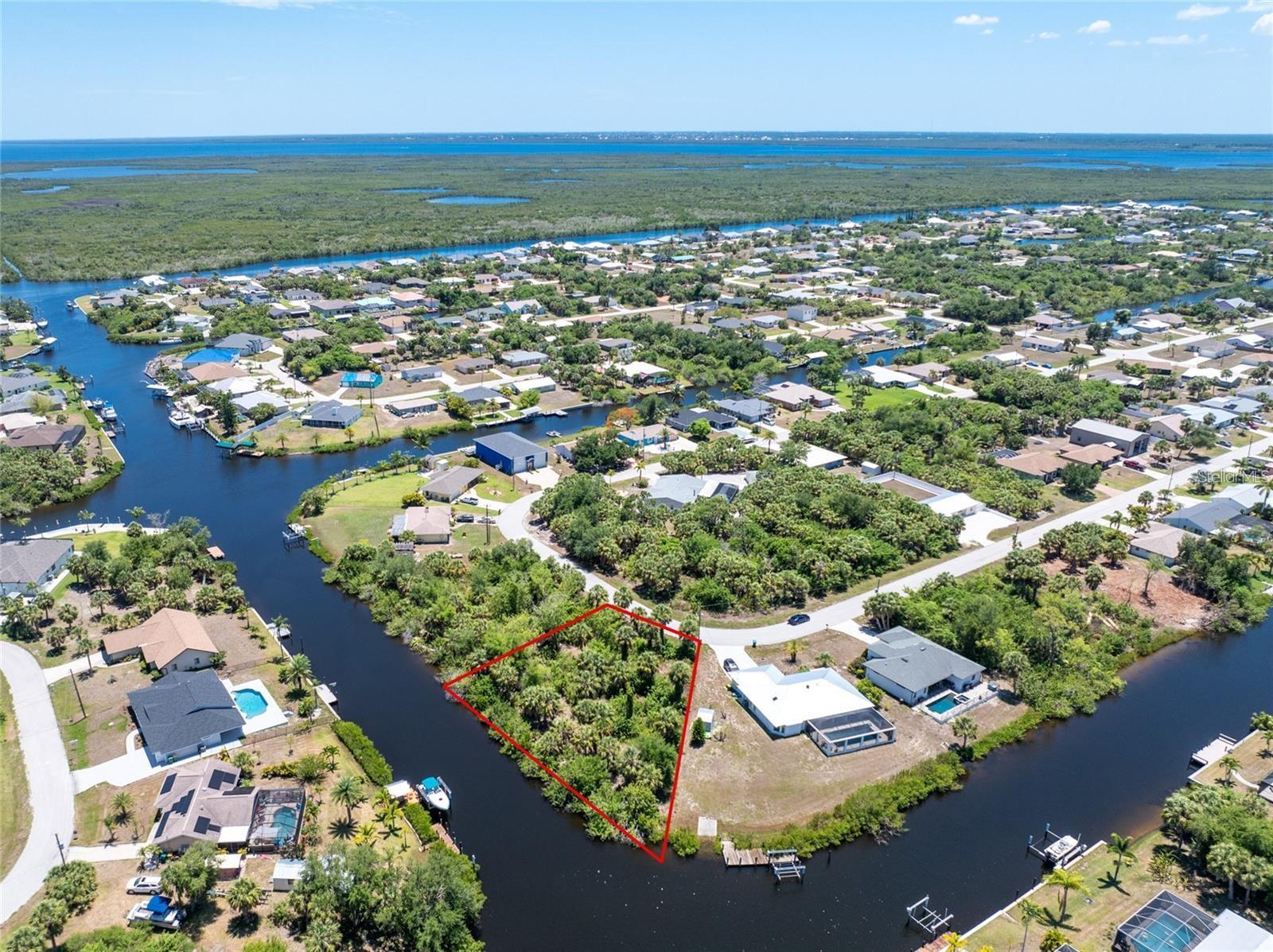 Image 8 of 10 For 18622 Van Nuys Circle