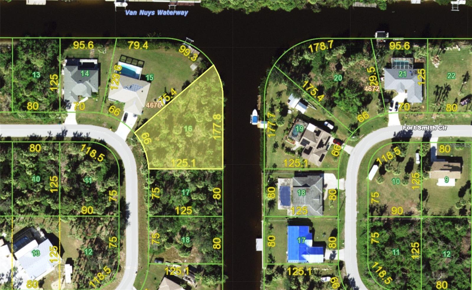 Image 9 of 10 For 18622 Van Nuys Circle