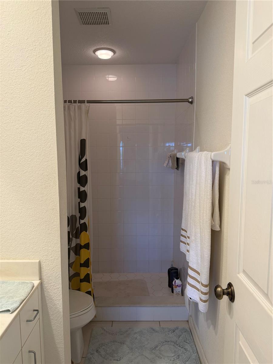 Image 11 of 22 For 101 Normandy Way 204