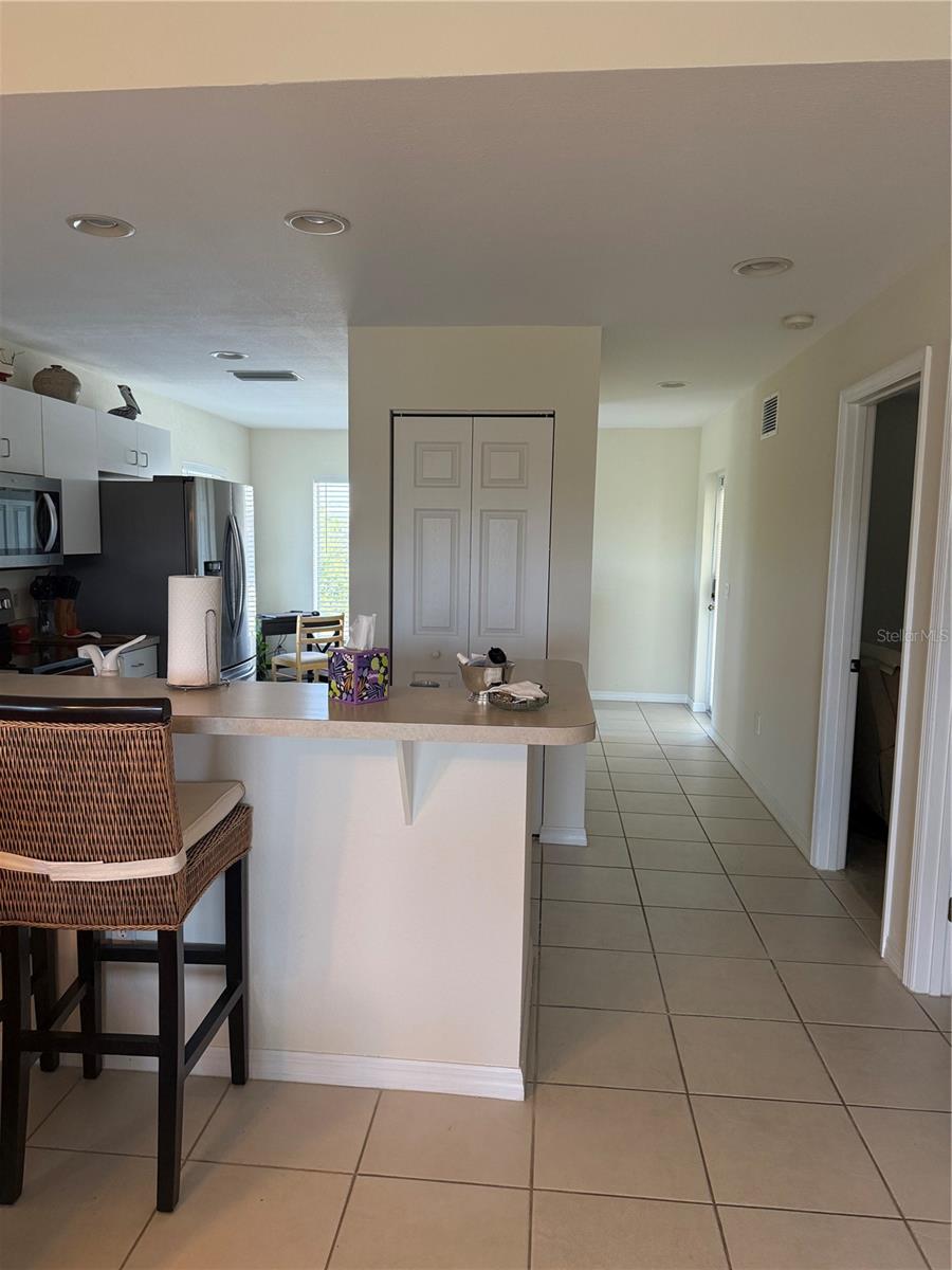 Image 17 of 22 For 101 Normandy Way 204