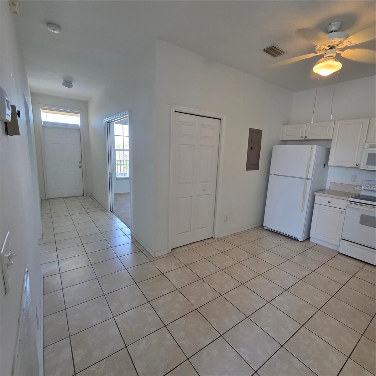 Image 11 of 20 For 2002 Bal Harbor Boulevard 1222