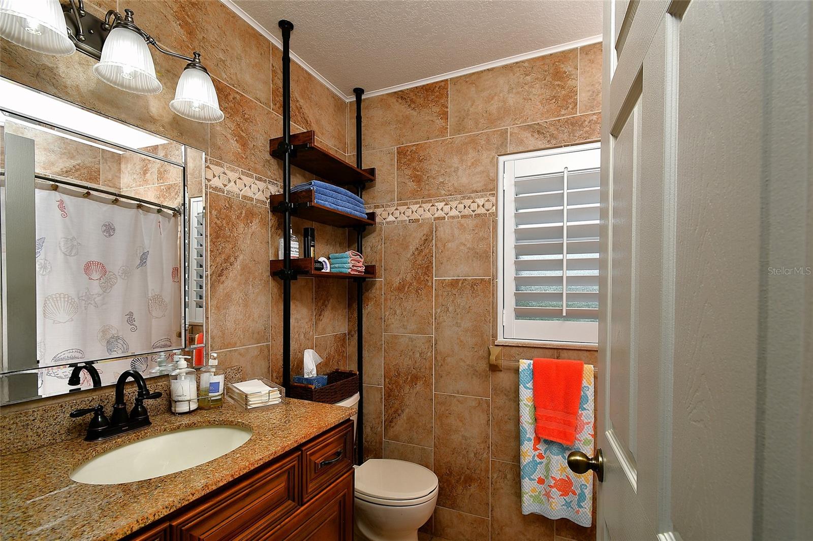 Image 19 of 34 For 5001 King Tarpon Drive