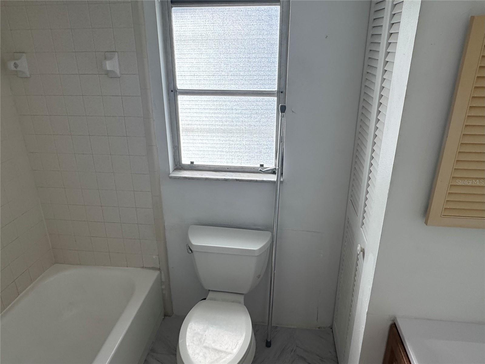 Image 8 of 20 For 3349 Edgehill Terrace