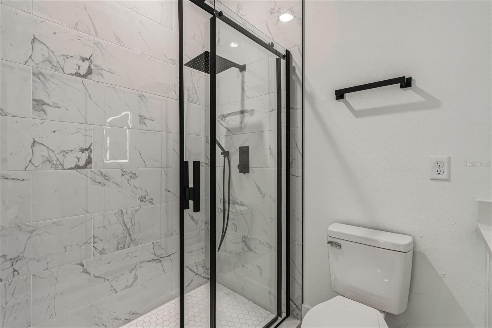 Image 20 of 38 For 2333 Mistleto Lane