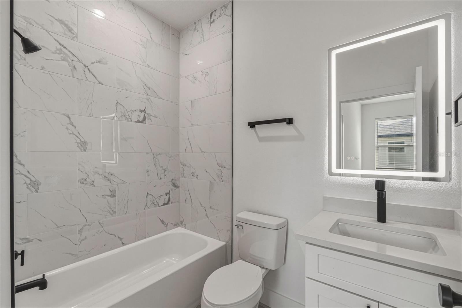 Image 23 of 38 For 2333 Mistleto Lane