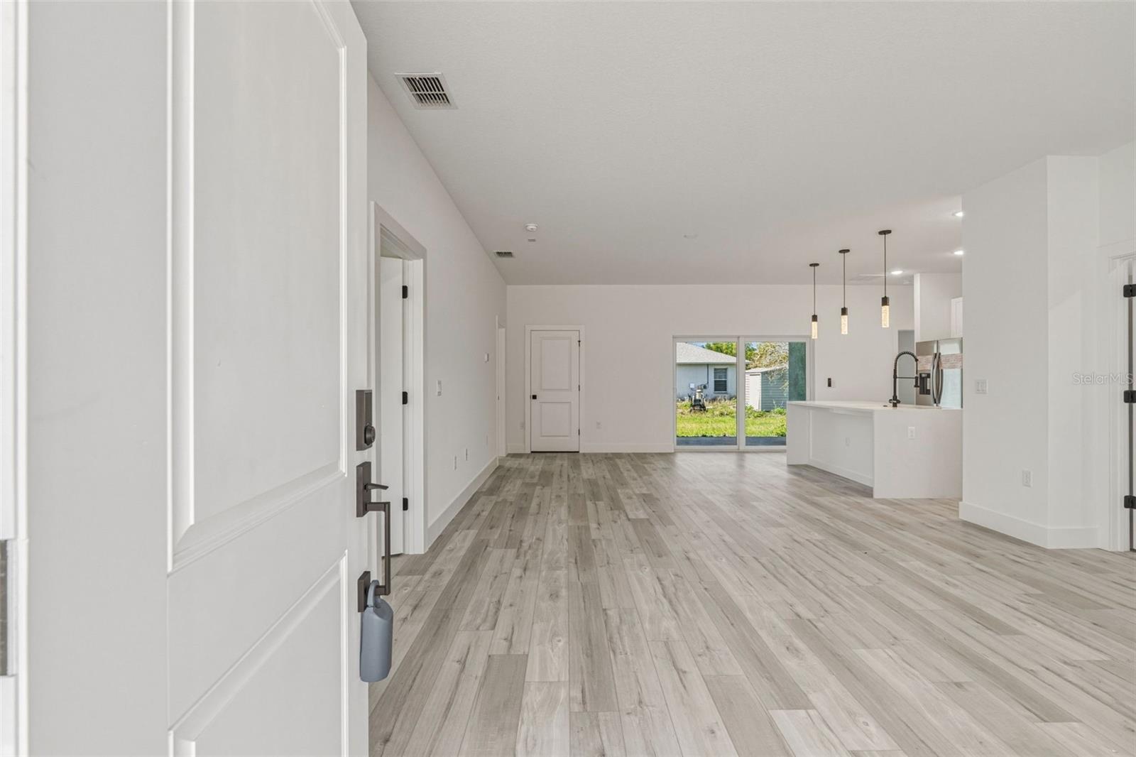 Image 4 of 38 For 2333 Mistleto Lane